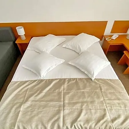 Decebal Estival Hotel 3*